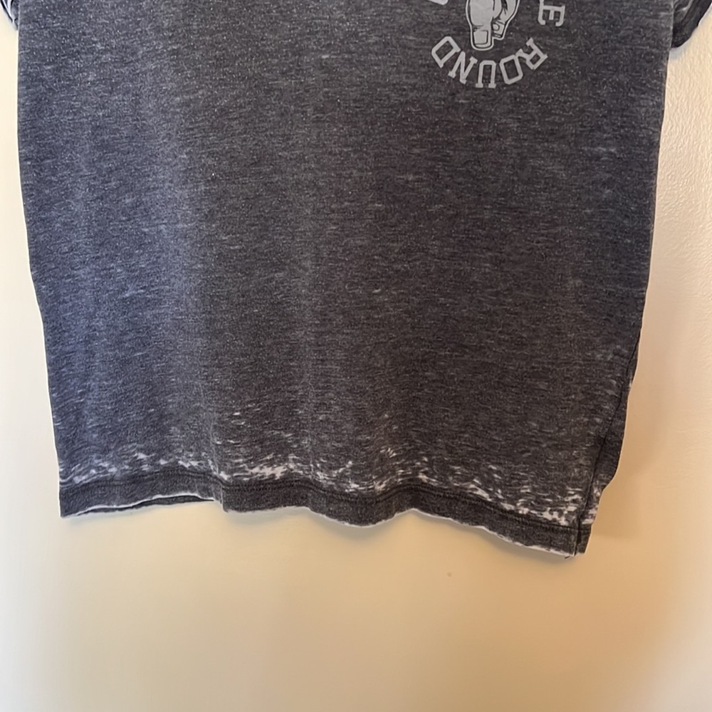 The Original Retro Brand Distressed Tee Sz L - Picture 3 of 6